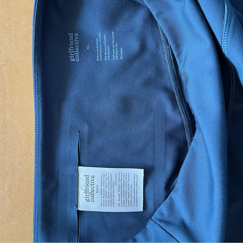 Terrace Compressive High Rise Capris - Picture 3 of 3